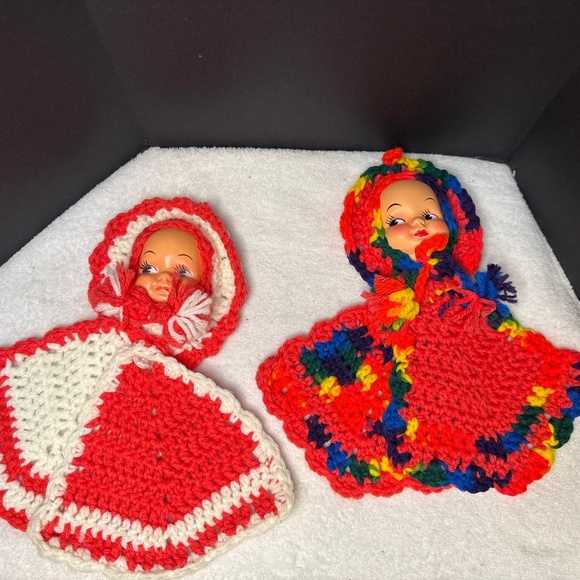 Vintage Kitchy Doll Face Crocheted Handmade Kitchen Pot Holders/Decor/Trivets-2‎ - Picture 1 of 5